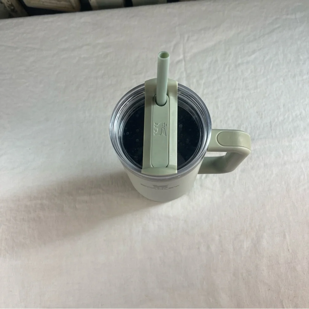 Stanley 40 oz Tumbler Hearth & Hand Magnolia LIMITED EDITION Serene Green - Picture 6 of 11